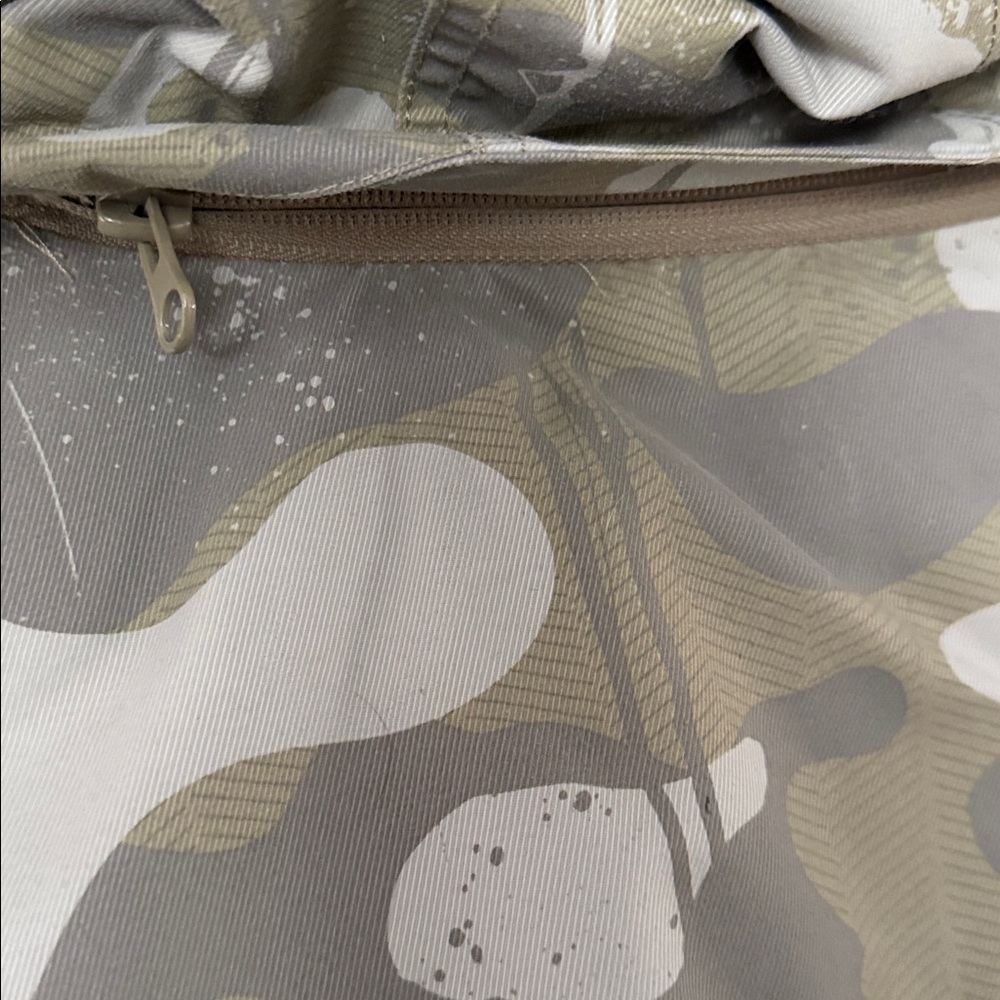 Camouflage Snowboarding Jacket - Picture 10 of 13